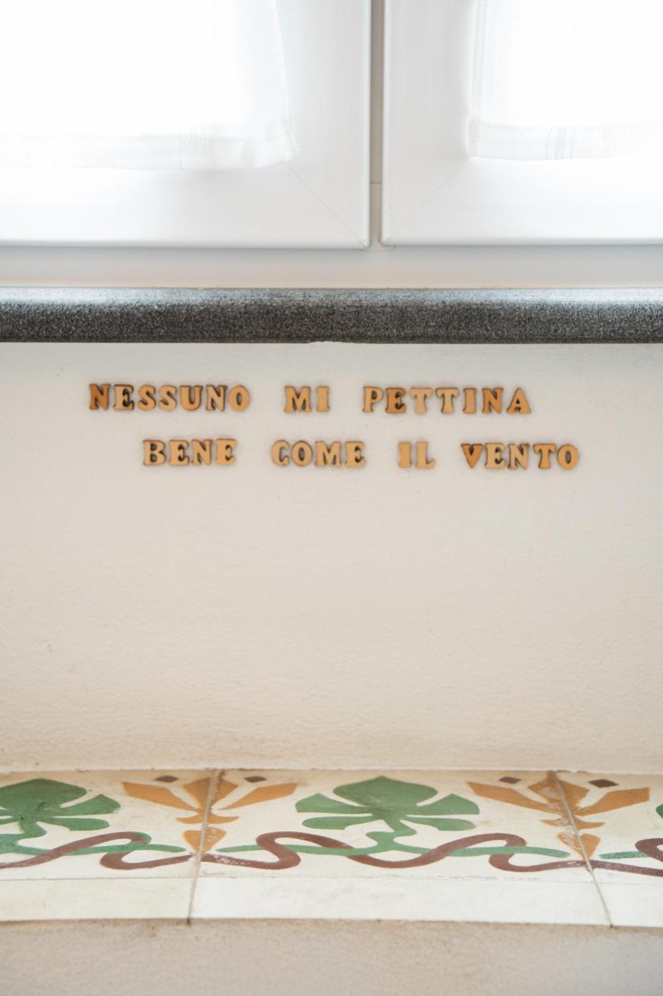 B&B Terra - Stanza Poesia Carloforte  Zewnętrze zdjęcie